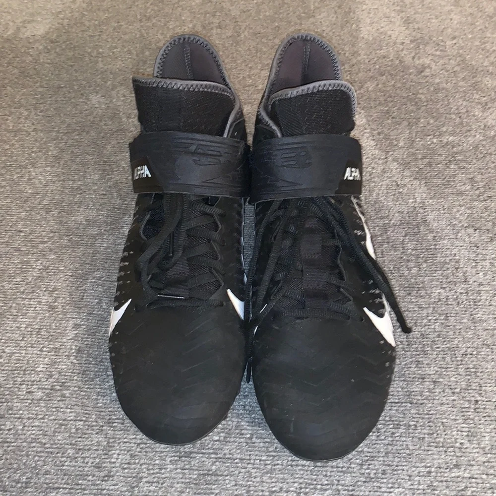 Nike Alpha Menace Football Cleats